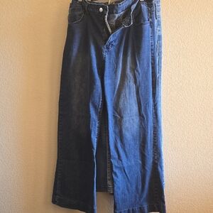 Womens Random Brands Blue Jeans 7 Pair Bundle. Size 14. Curvy Wide Leg.